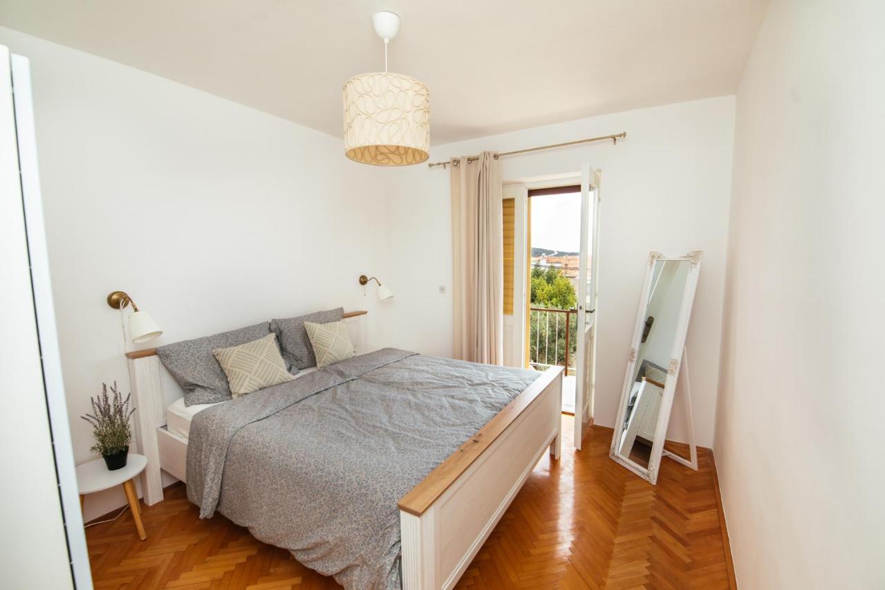 Apartment Michelin Primošten Esterno foto