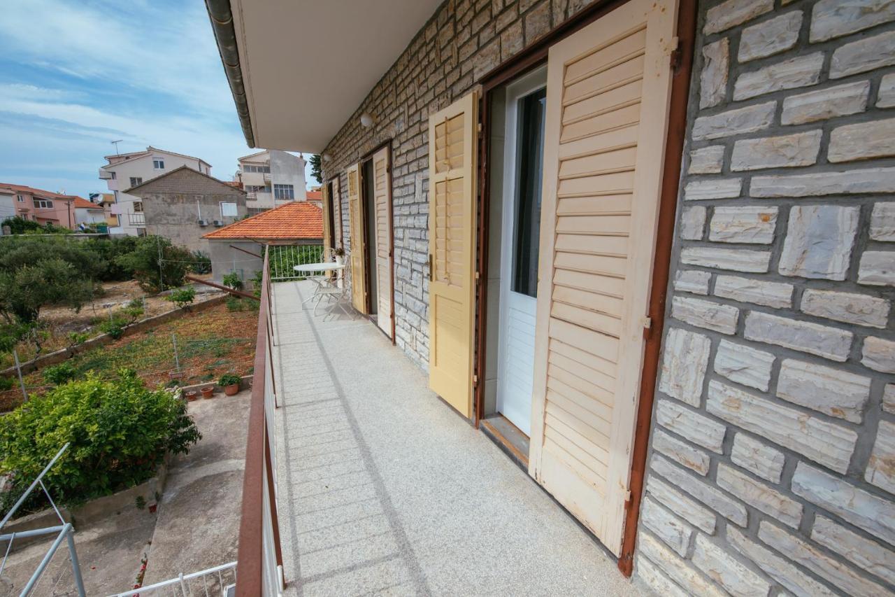 Apartment Michelin Primošten Esterno foto
